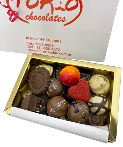 Alternative view of 250 g - Caja Dorada con bombones de chocolate.