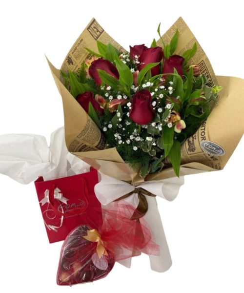 Combo B - Ramo Afectos y corazón acetato con 130 g de bombones.