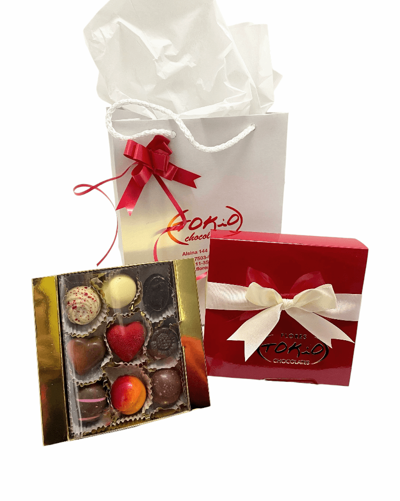 Caja cuadrada roja - 9 bombones de chocolate.